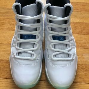 Air Jordan 11 “Legend Blue”